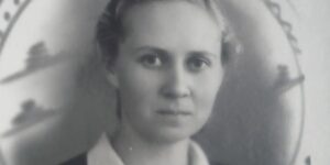 photo_5433936140240548925_y